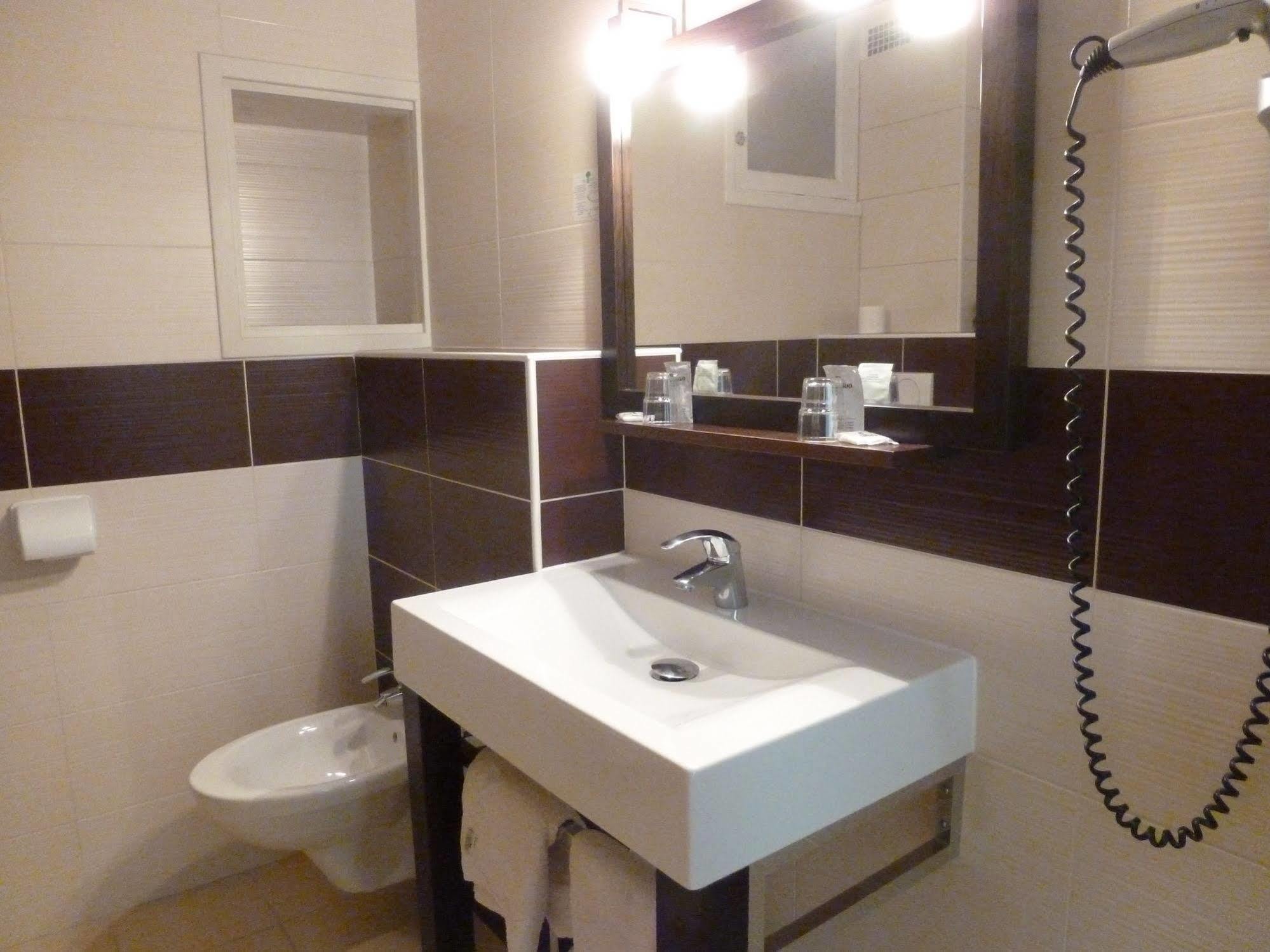 Hotel De Verdun Νίκαια Εξωτερικό φωτογραφία